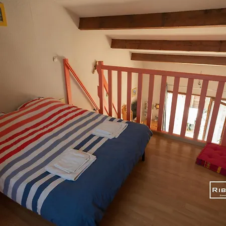 Casa de Férias Charmante Maison Climatisee A 2.5km De La *