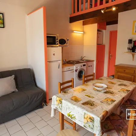 Charmante Maison Climatisee A 2.5km De La
